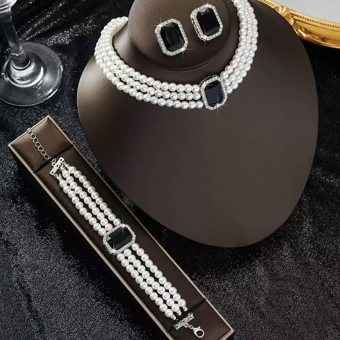 Preals set with black stone
