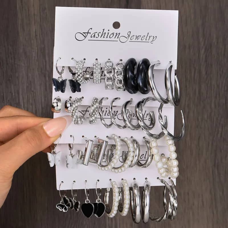 1 Set Retro C Shape Solid Colour Twist Alloy Ear Studs