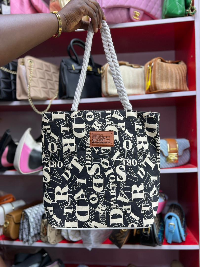 Korean themed tote bags For students